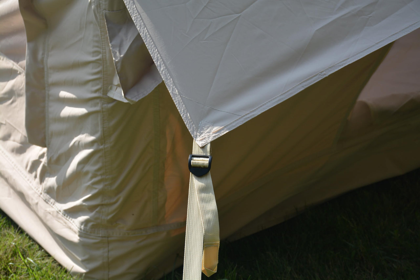 4-6 Person Waterproof Inflatable Camping Tent