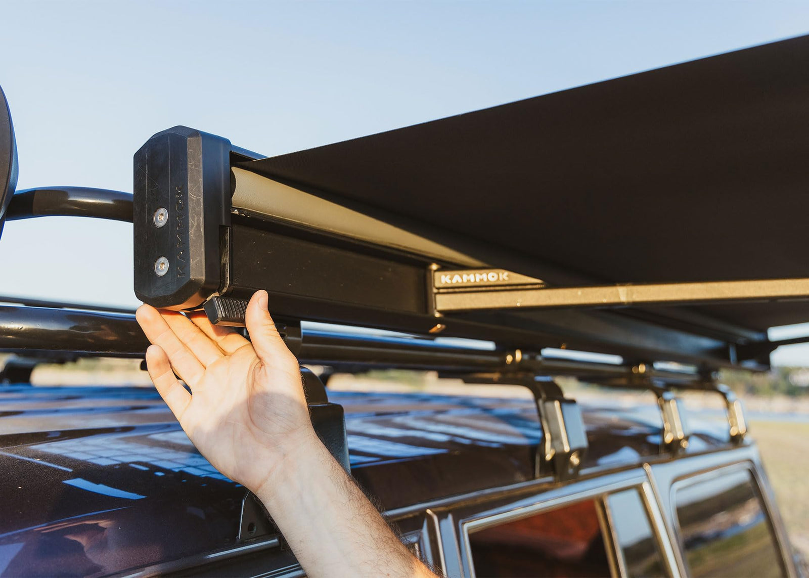 5ft Desert Tan Quick-Deploy No-Support Vehicle Awning